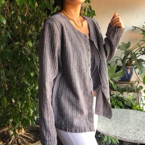 SOLD | Hot Cotton Boxy Linen Button Up - Picture 4 of 10